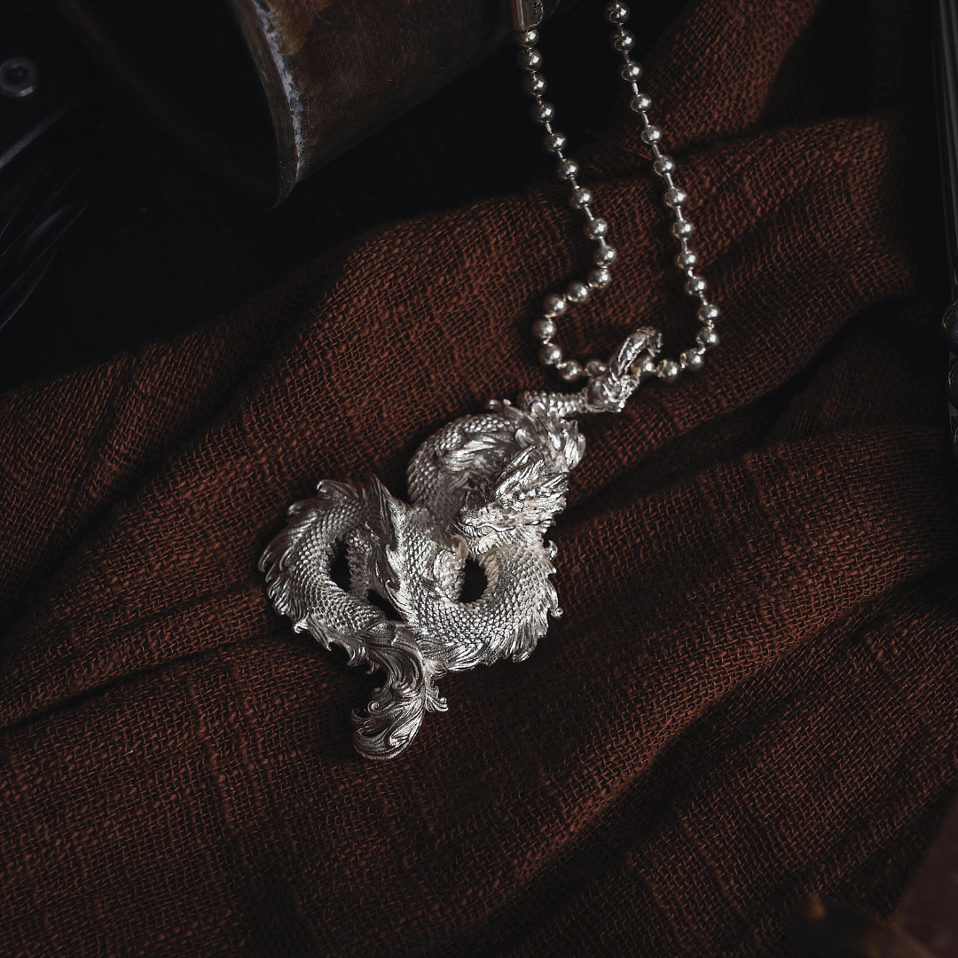 Ανδρικό Κολιέ με Ασημένιο Δράκο
